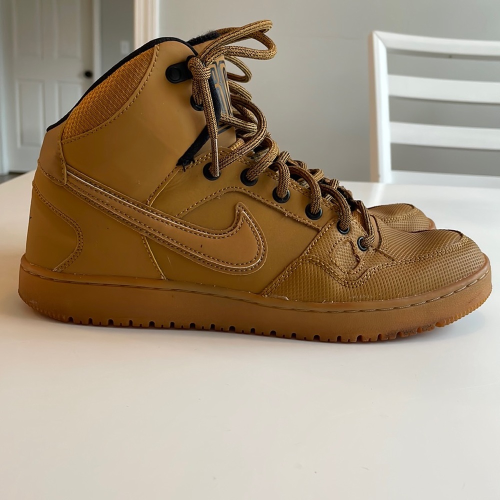 Nike FORCE Wheat